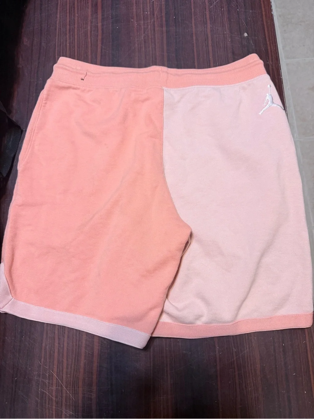Jordan men’s Two-Tone Peach Drawstring Athletic Shorts